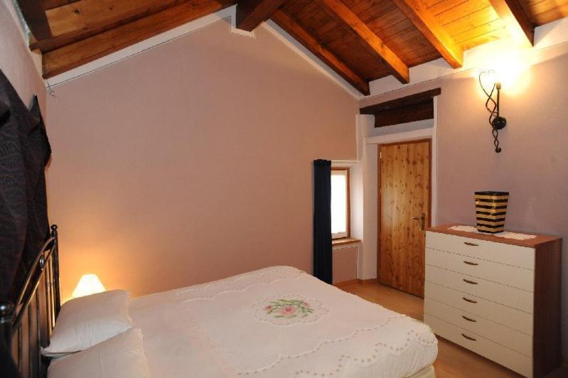 Appartamenti Vacanze E Camere Roccetta Fiorita Петтенаско Экстерьер фото